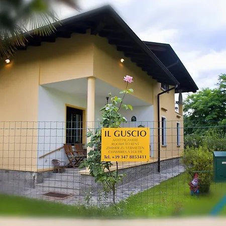 بيت ضيافة Il Guscio *